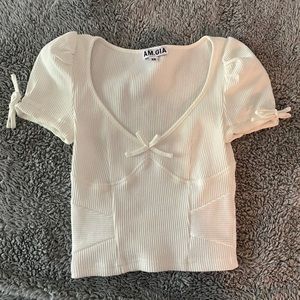 I. AM. GIA. Nova Top